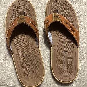 Sperry Top-Sider flip flops